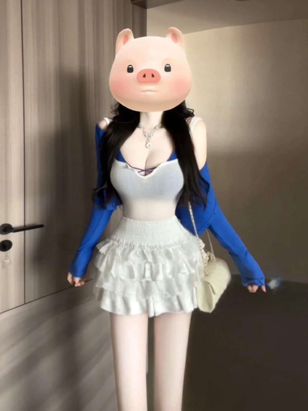 

Уникальный красивый солнцезащитный кардиган, белая майка и комплект из трех предметов: готовый образ, весна 2025, модный корейский стиль