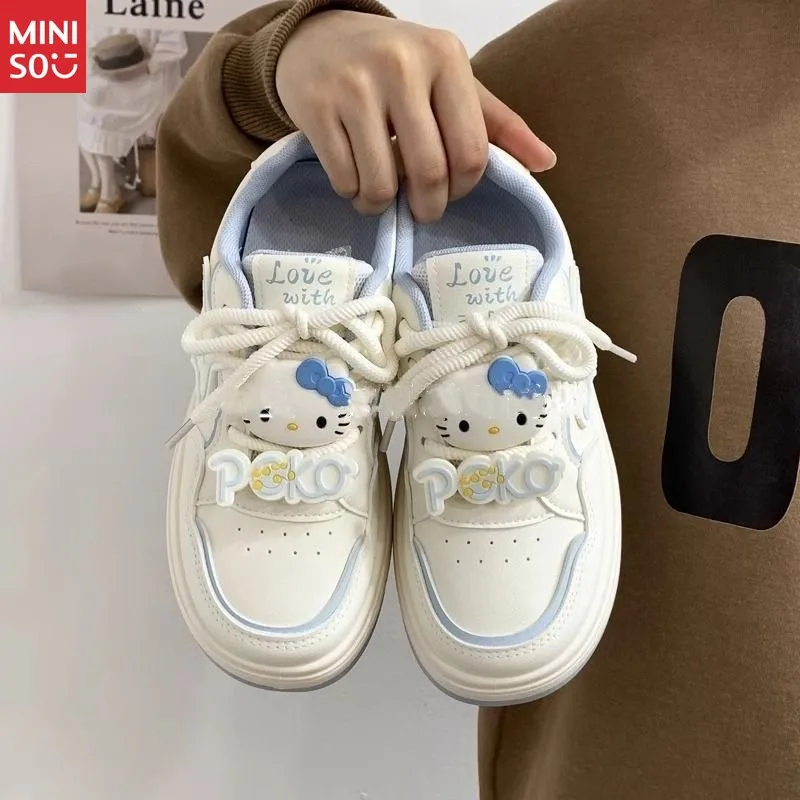 

Miniso 2025 г., низкие парусиновые туфли Hello Kitty для девочек на шнуровке, весенне-осенние кожаные повседневные кроссовки на противоскользящей толстой подошве