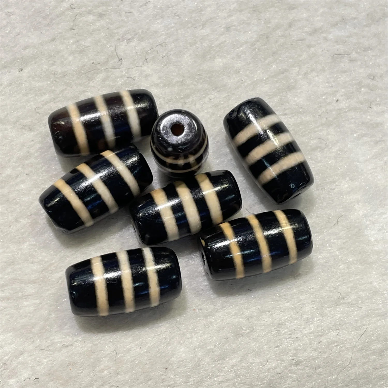 

20pcs/lot Carefully selected natural agate dzi beads Weathering lines 19×11mm Weathering lines Ethnic style diy necklace taki