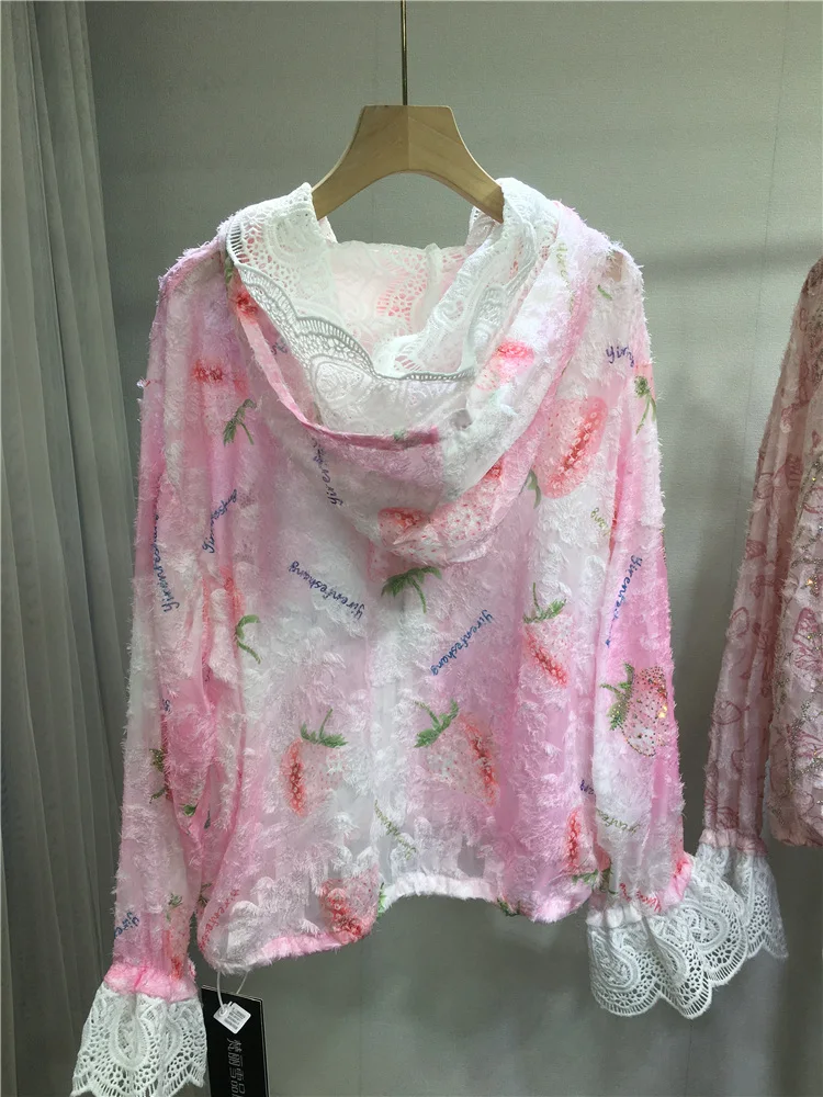 Casaco curto f leve e respirável com renda de morango, estilo verão, com detalhes brilhantes de diamantes e caimento s...
