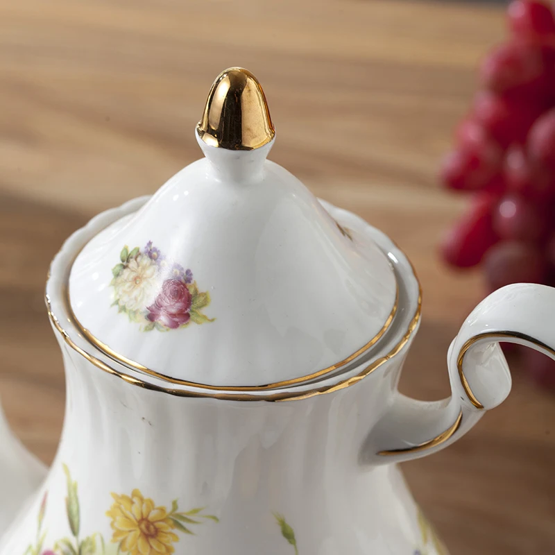 

Европейский Sle Большой кофейный чайник Capaci Роскошный позолоченный горшок для воды Cerc для домашнего использования и гостевой комнаты Высокая температура...