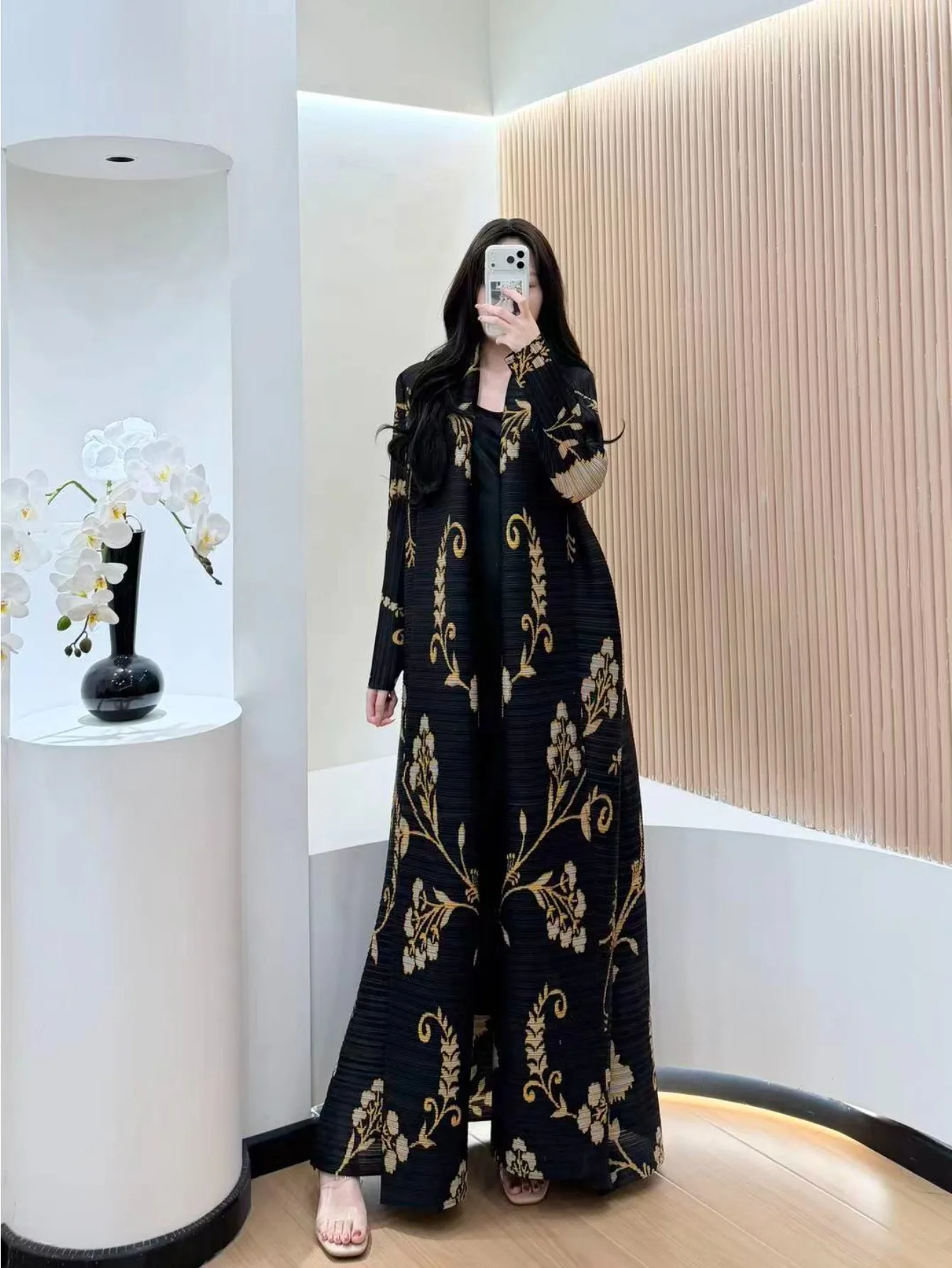 

Плиссированная абайя-кардиган для арабских женщин с воротником на завязках, длинными рукавами, ретро-принтом, свободного кроя, больших размеров, праздничная одежда для женщин