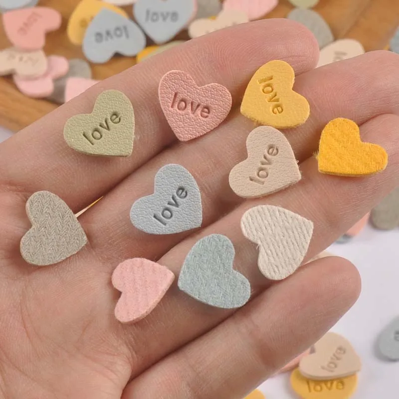 50Pcs 15x13mm Love Heart PU Fiber Leather Labels Embossed Tags DIY Flag Label For Garment Sewing Accessories cp3703