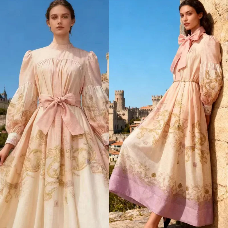 

Макси-платье с принтом и поясом. Свободный крой. Фонарики. Воротник-стойка. Женское платье. Летний отдых.