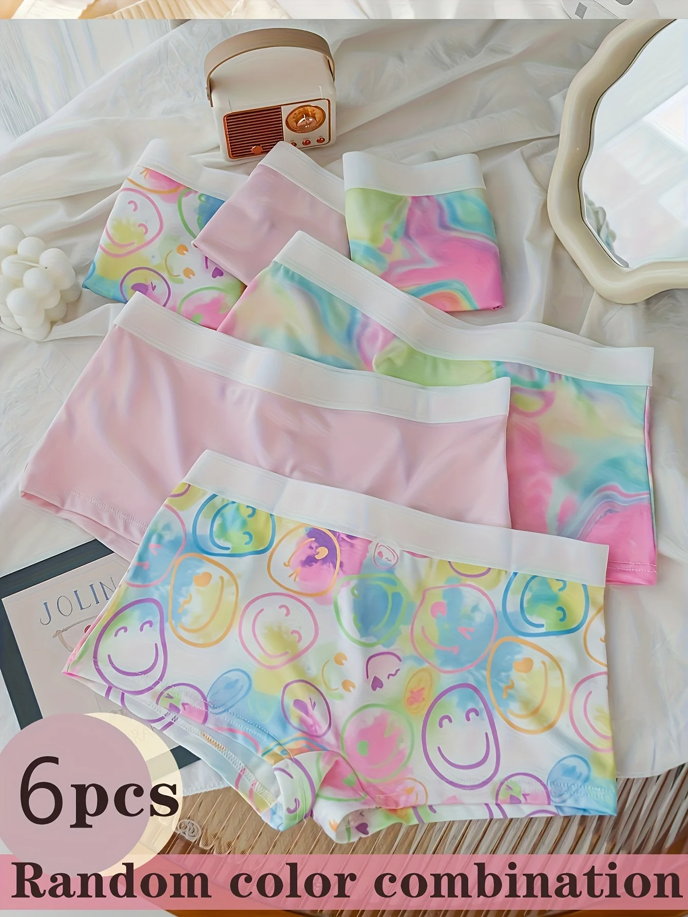 Randomly selected 6 pairs of mixed-color irid-color printed women's briefs and pure cotton simple inner-padded women's underpant