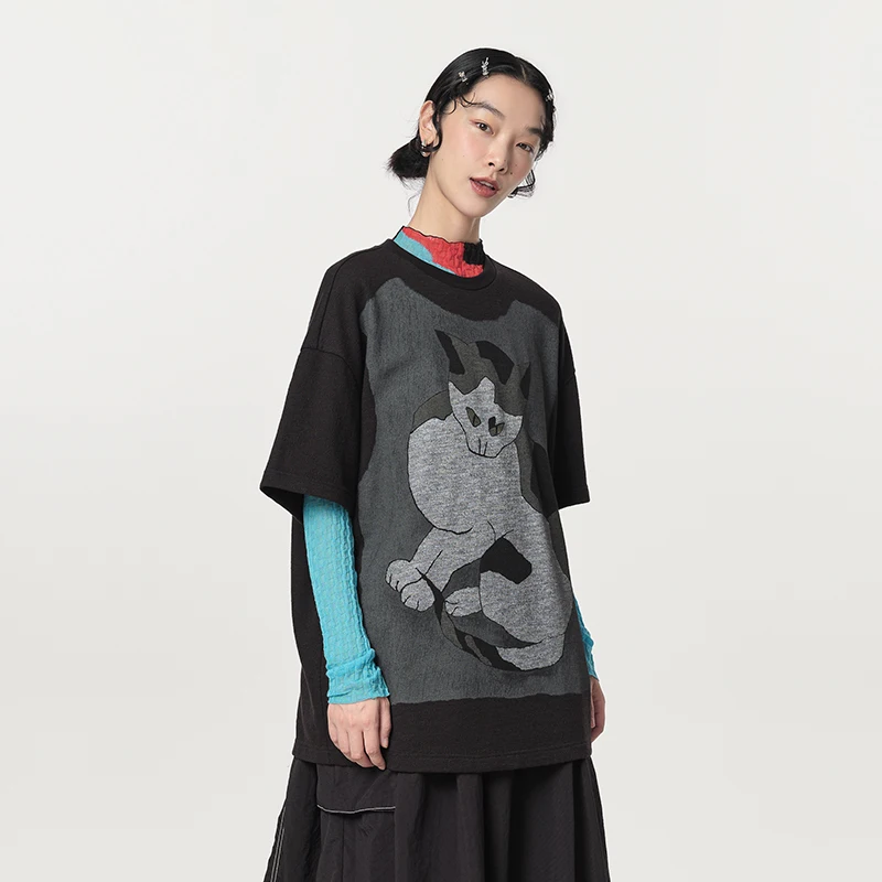 MOVEUP Short Sleeved Round Neck T-Shirt 2026 Spring New Contrast Cartoon Cat Personality Printed Loose Top For Women 124110542