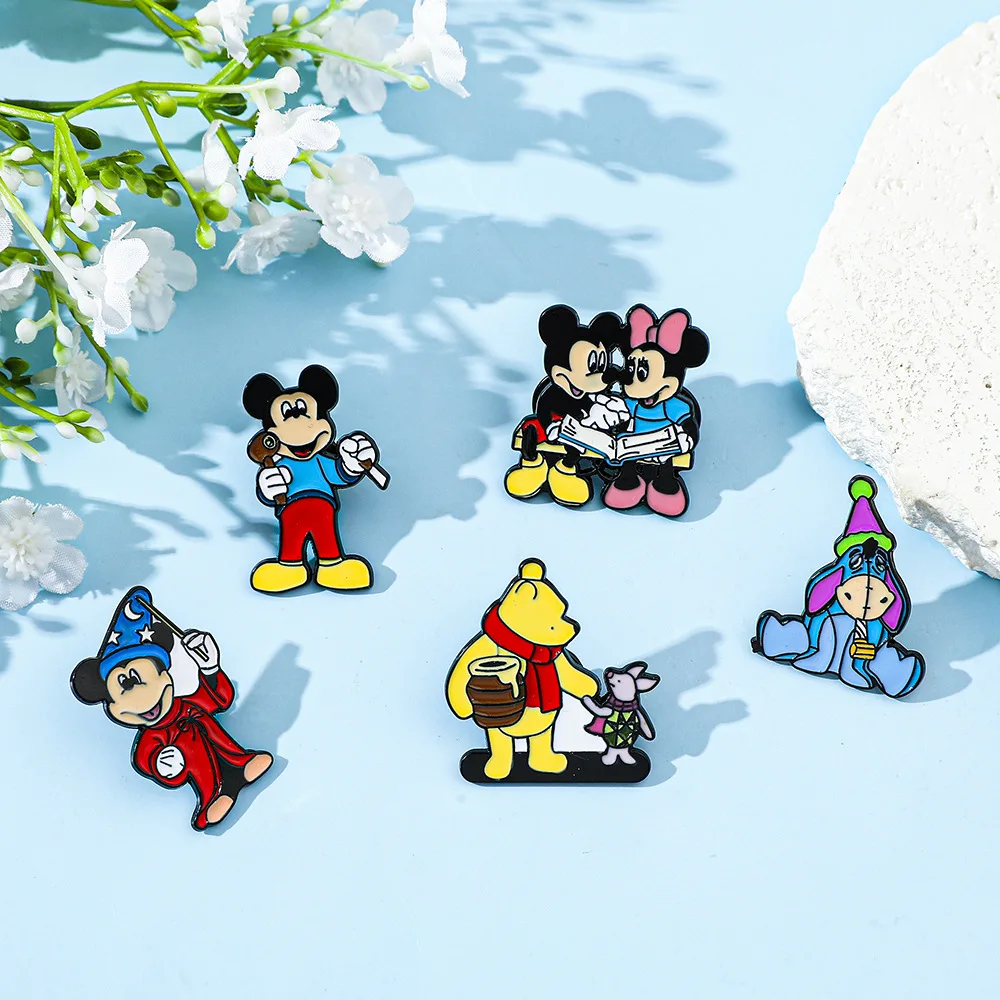 Disney Cartoon Brooch Mickey Minnie Enamel Pins Hats Backpack Metal Badge Decoration for Women Cute Design Jewelry Lapel Pins