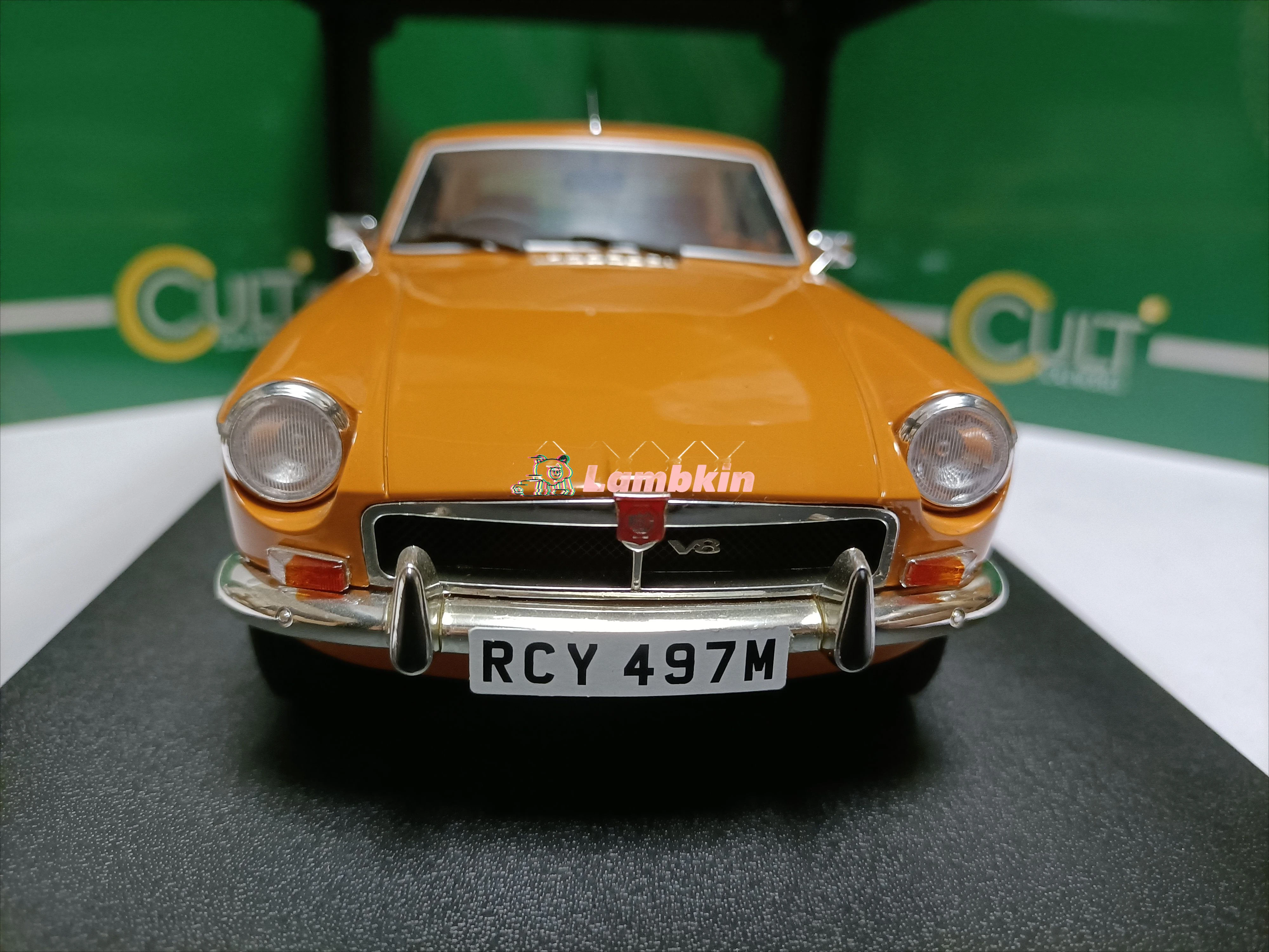 Cult 1:18 Rover mg كوبيه موديل MG B GT V8 Harvest Gold 1974 برتقالي هدية قابلة للجمع حلية سيارة من الراتنج