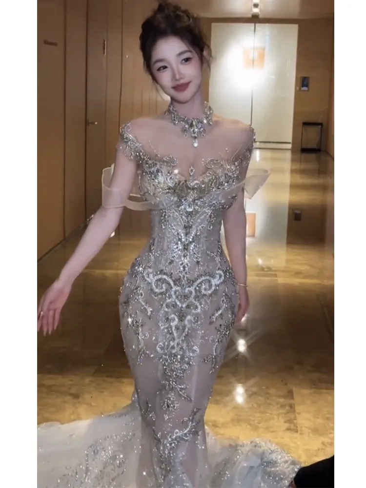 

The dazzling heavy industry luxurious banquet style toasting fishtail light small trailing dress