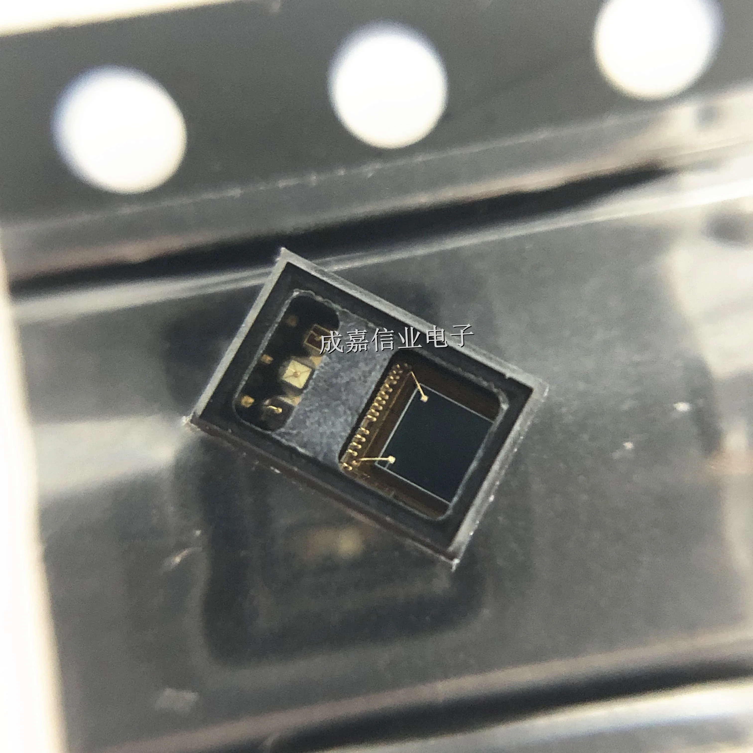5pcs/Lot MAXM86161EFD+T OLGA-14 Biometric Sensors Optical Bio Sensor Module Optimized For