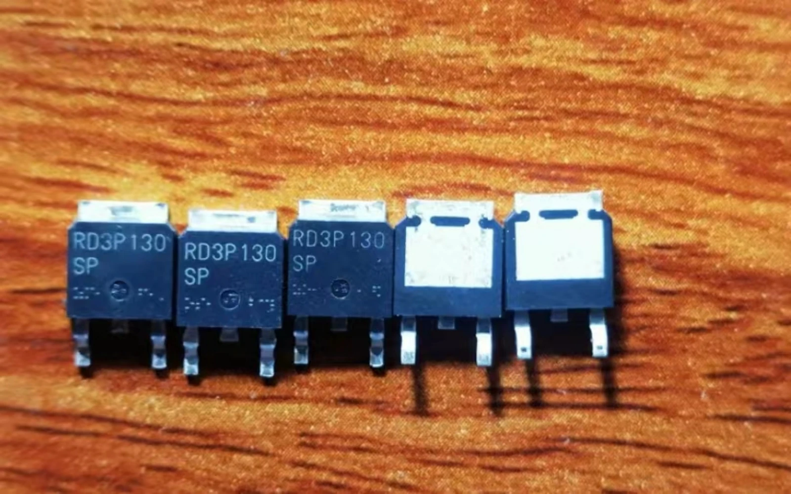 

RD3P130SPTL1 SMD TO-252 Шелковый экран RD3P130SP Транзистор MOSFET