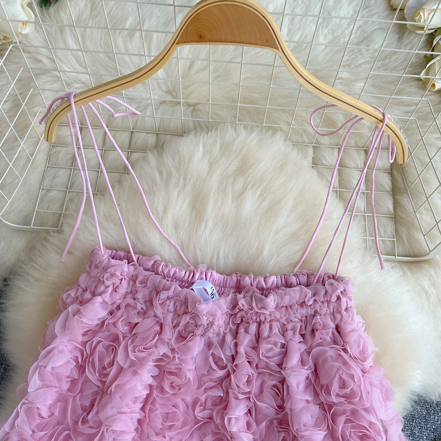 Women Chic sweet Gauze Three-dimensional Flower straps Slim Basic Sexy Fashion Sleeveless Tops Women summer Crop Top