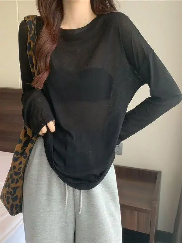 T-shirt a maniche lunghe sottile primavera/estate da donna con protezione solare in seta di ghiaccio grande 2025 Camicia con copertura esterna comfort Top ampio stile pigro