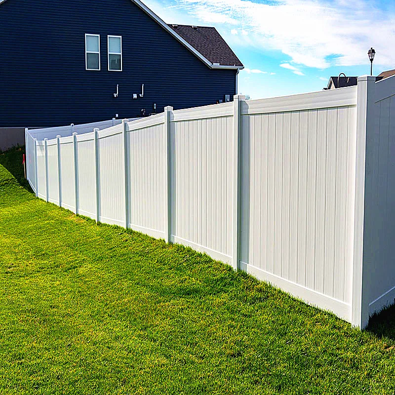 ألواح سياج فينيل مخصصة 8 أقدام × 8 أقدام للخصوصية المنزلية في الهواء الطلق سياج خاص بارتفاع 6 أقدام