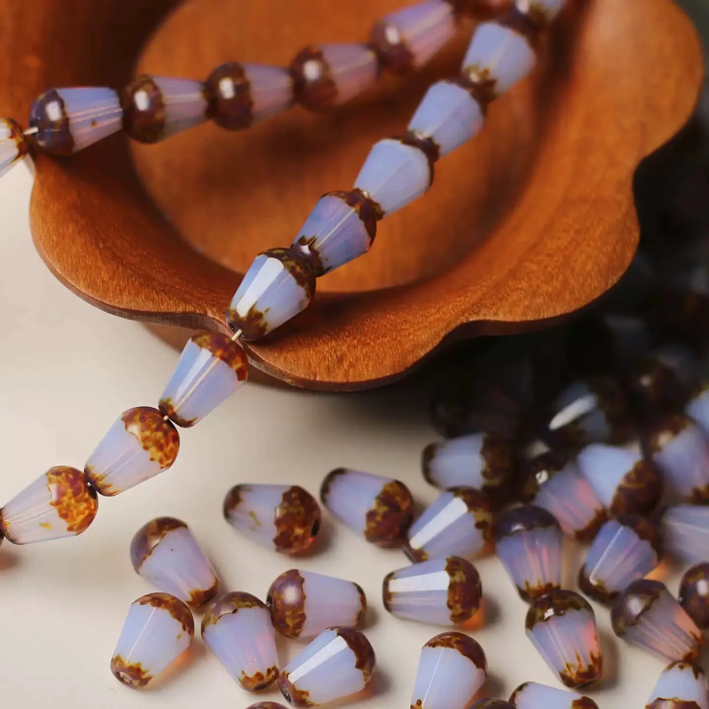 

20pcs 6*8mm Handmade Glass Beads Bracelet Necklace Earring Scatter Pieces DIY Semi-finished Production