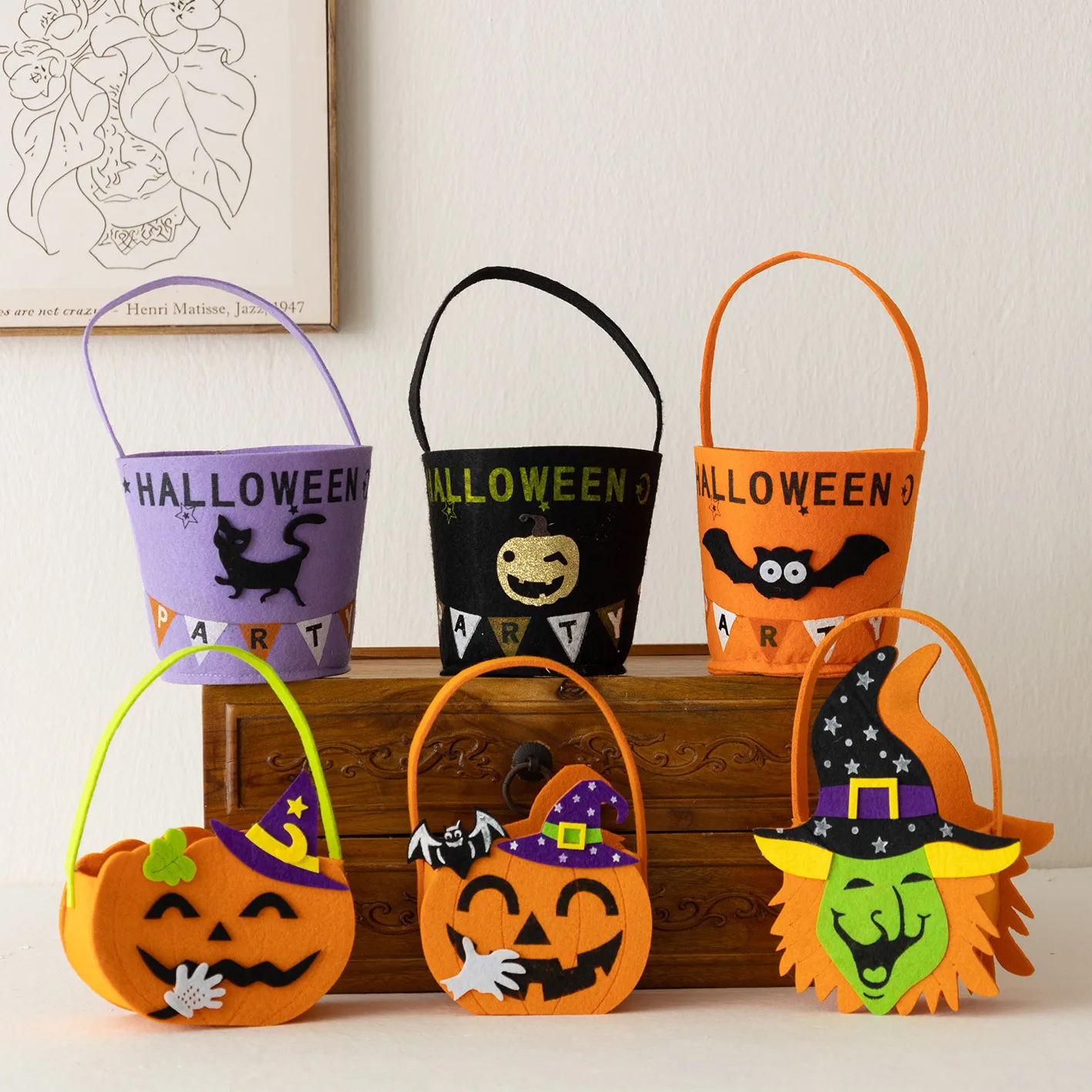 Halloween Felt Candy Bucket Kids Trick or Treat Handheld Candy Bag Pumpkin Witch Bat Pattern Storage Basket Halloween Party Gift