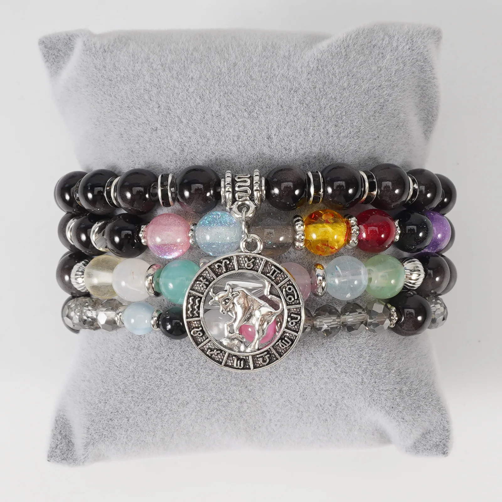 12 Zodiac Sign Beaded Bracelet Set for Gift 4Pcs Crystal Star Charm Stackable Stretch Bracelets Astrology Jewelry Gift