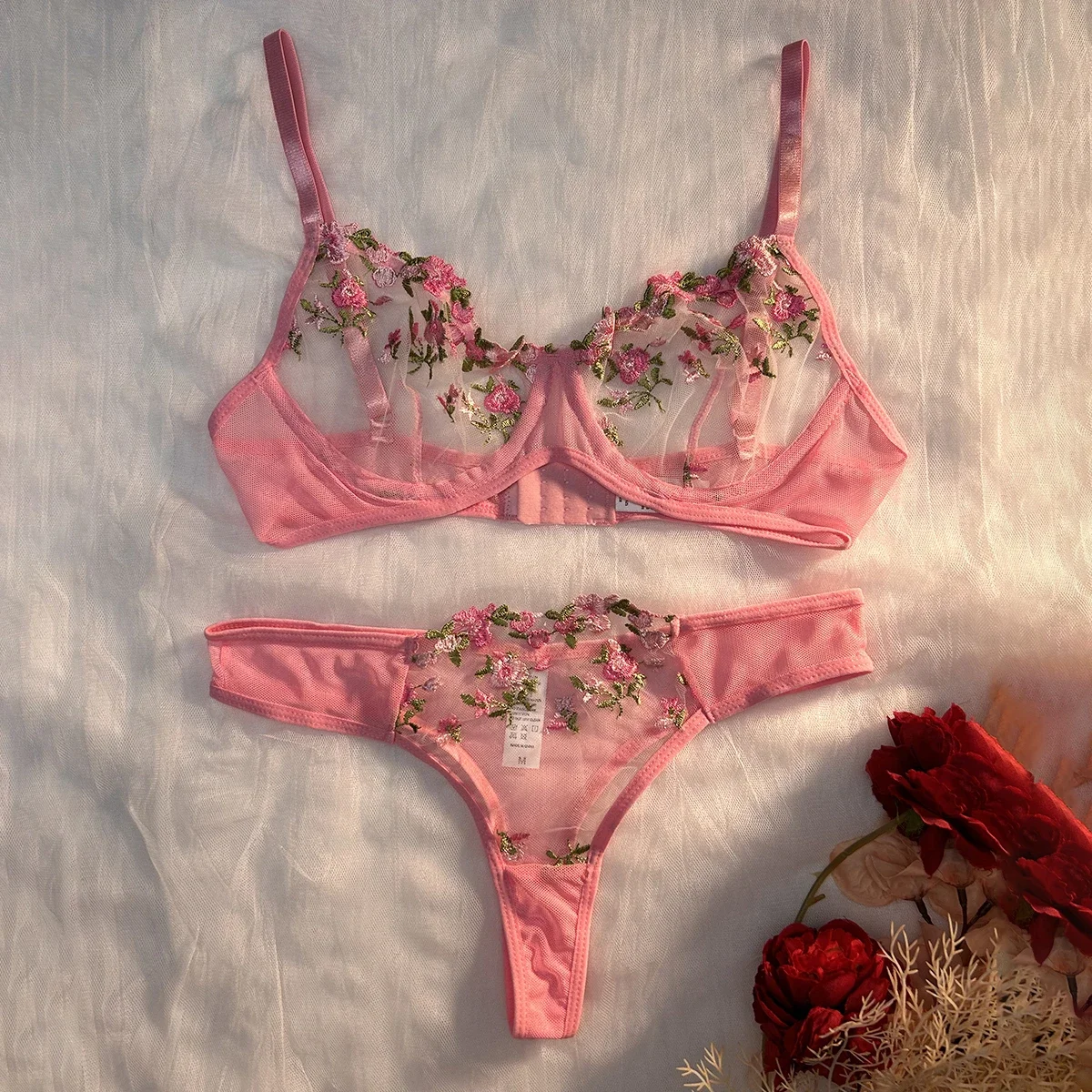 

Women's Underwear Set Attractive Chest Suspenders Two Piece Set G-string Embroidery Flower Pink Sexy Lingerie Set Thongs