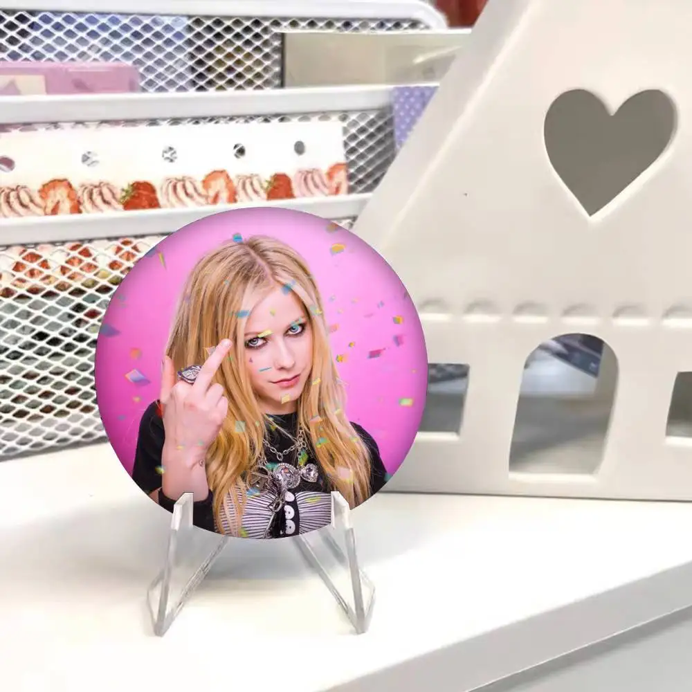 A-Avril L-Lavigne  Punk Singer 25 32 44 58 75mm Badges Personalized Round Brooches Pins Accessory Gift