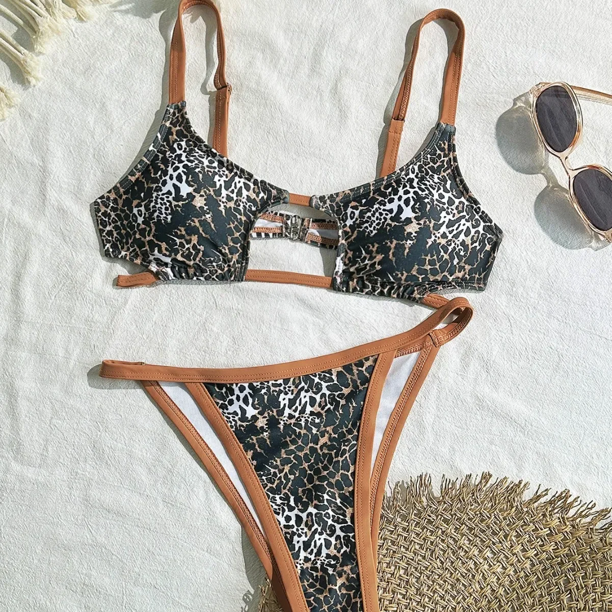 2025 nouveau maillot de bain femme Sexy creux imprimé léopard fendu maillot de bain plage vacances Bikini taille haute m