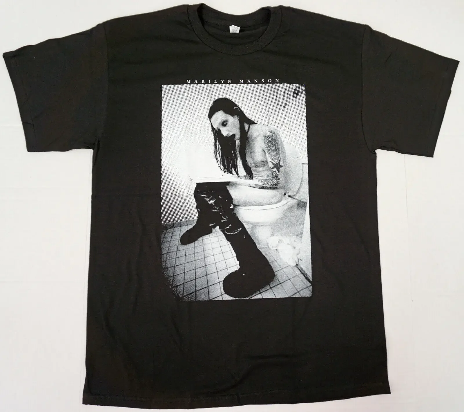 marilyn-manson-camiseta-titan-of-the-toilet-poster-imagem-masculina-preta-nova