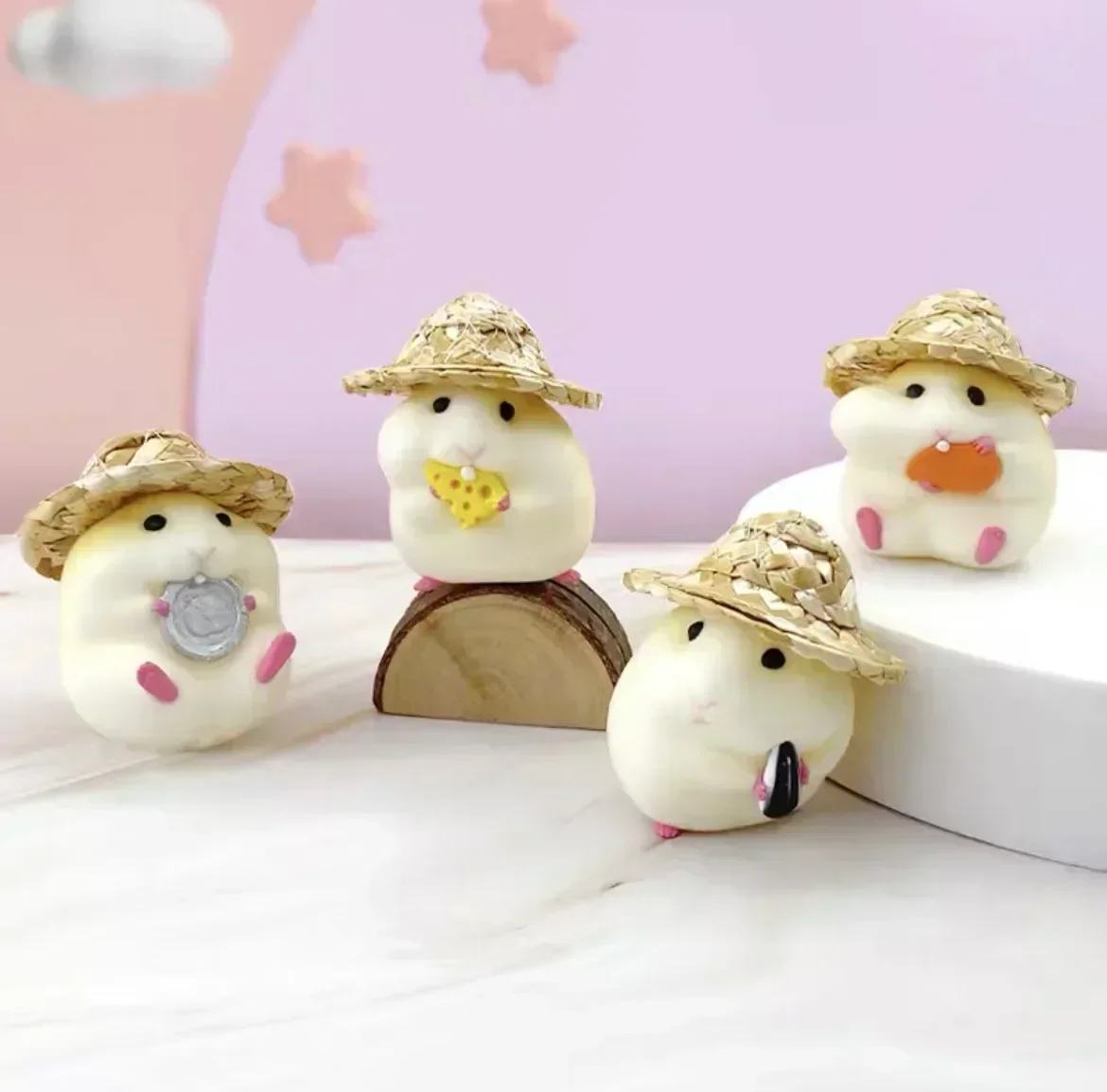 Cute Creative Hamster with Straw Hat Car Decoration Auto Interior Dashboard Accessory Auto Adorns Car Ornament Decorative Decor