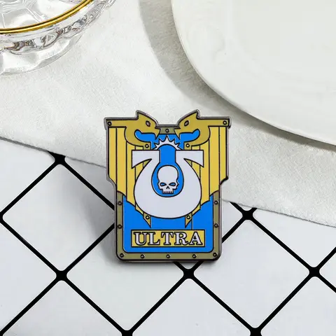 Warhammer40K Themed Peripheral Space Warriors Chapter Shield Emblem Brooch Blue Gold Accessories Pin Souvenir Accessory
