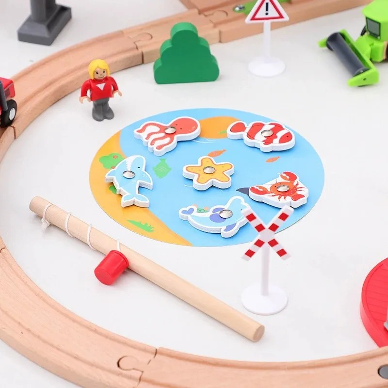 Zuggleis-Set aus Holz, Touristenattraktion, farbenfrohe, mehrschichtige Struktur, kompatibel mit Spielzeug für Eisenbahnschienen aller Marken