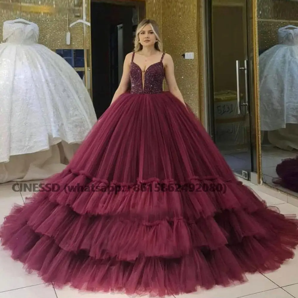 

Burgundy Sparkly Crystal Top Ball Gown Quinceanera Dress Spaghetti Strap Tiered Vestido De 15 Anos Sweet 16 Prom Party Gown