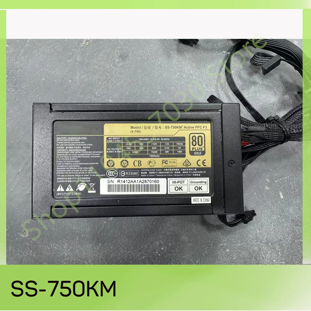 Catu daya Full-module Gold Medal berdaya 750w SS-750KM