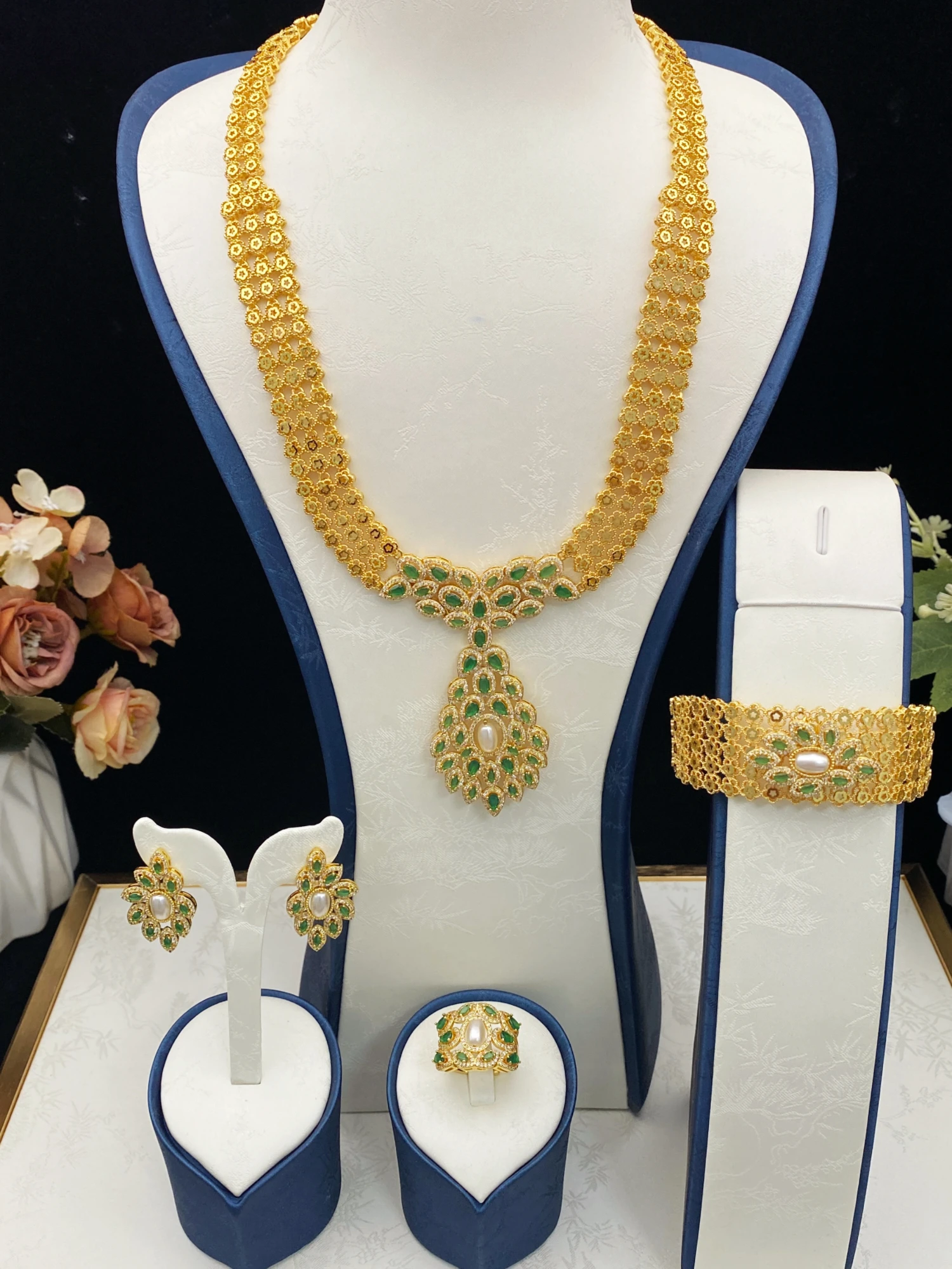 Falair High Quality Gold Plated Copper CZ Jewelry Set Women's Anniversary Present Necklace Ring Bracelet Earrings