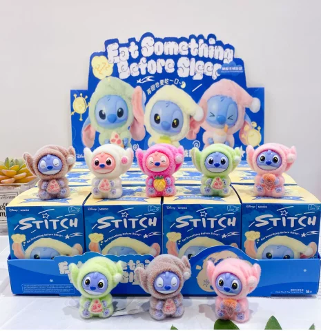 12 قطعة. ثلاثة شخصيات أطفال صغيرة، شخصيات متدفقة، دمى لطيفة، سلسلة عيد الحب، نموذج صندوق أعمى، زخرفة، لعبة أطفال #6