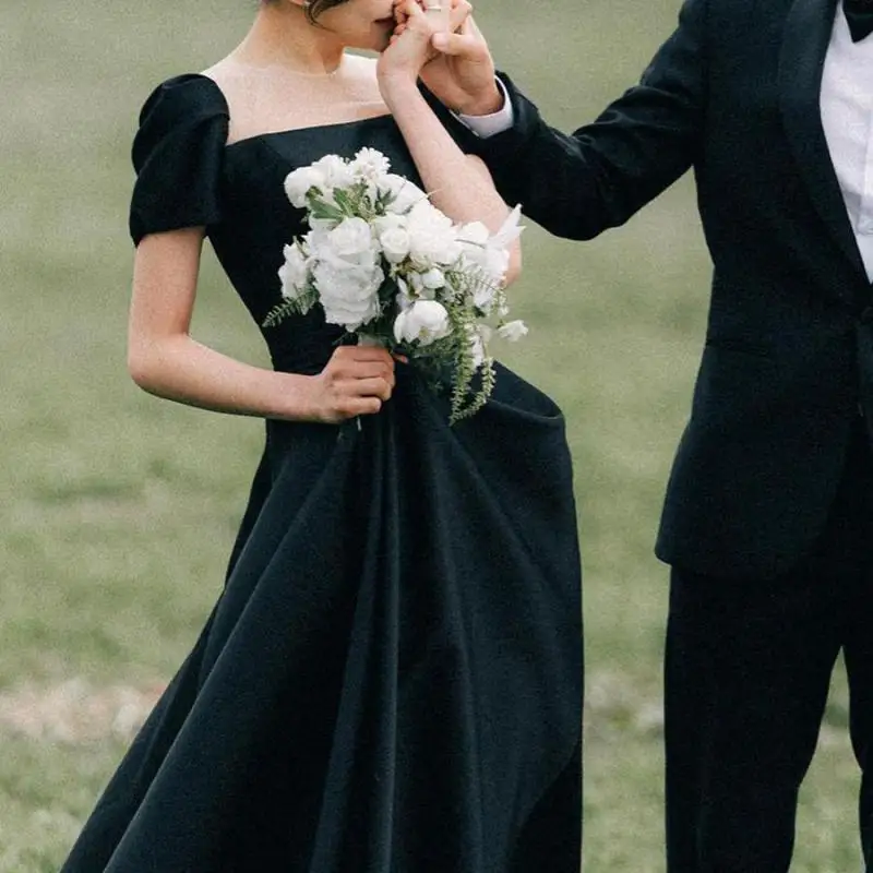 New Elegant A Line Wedding Dresses Vintage Square Collar Bridal Dress With Short Sleeve Black Stain Simple Dress Customized