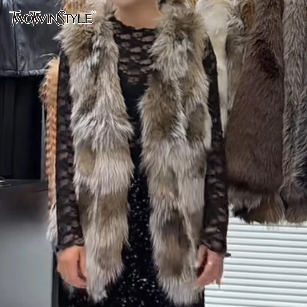 

TWOTWINSTYLE Hit Color Spliced Fur Chic Vest Female V Neck Sleeveless Loose Casual Lazy Women's Vests Autumn Fashion New Clothes