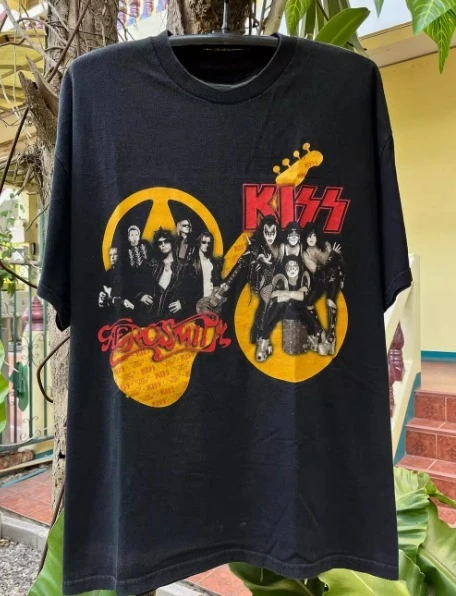 

KIss Kissing Band European and American Rock Band 2003-2004 Tour Vintage Heavy Versatile Short Sleeve T-Shirt