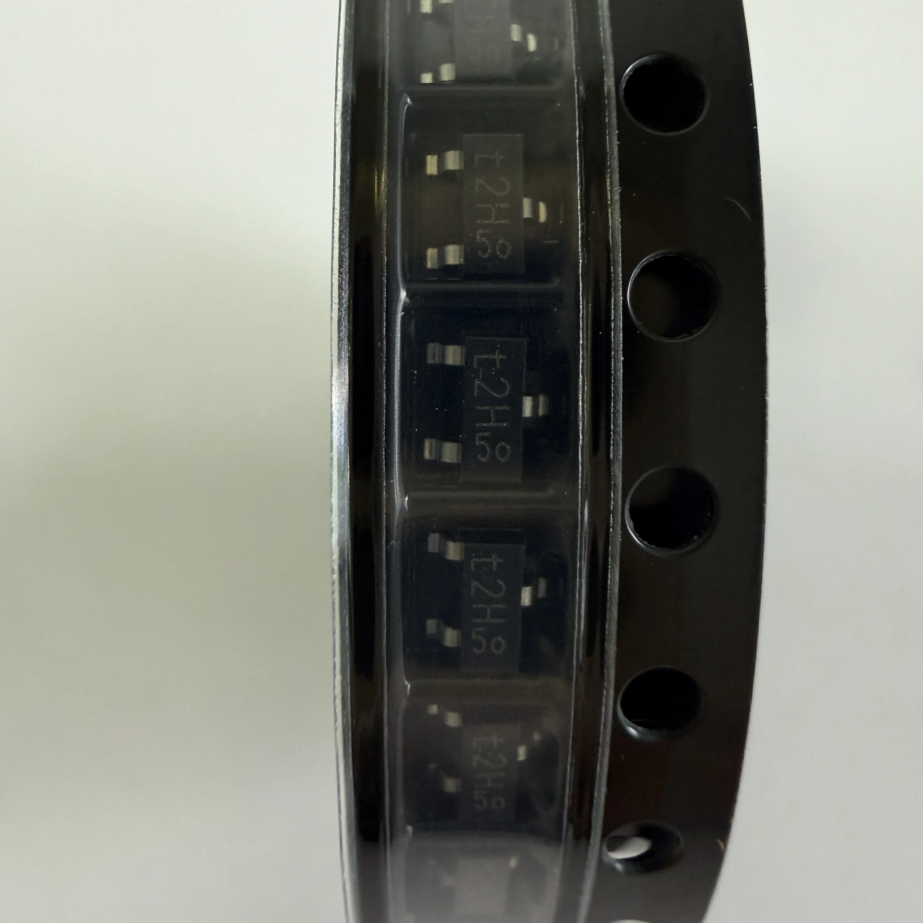 200PCS/LOT PBSS5140T,215 (Single Bipolar Transistors)