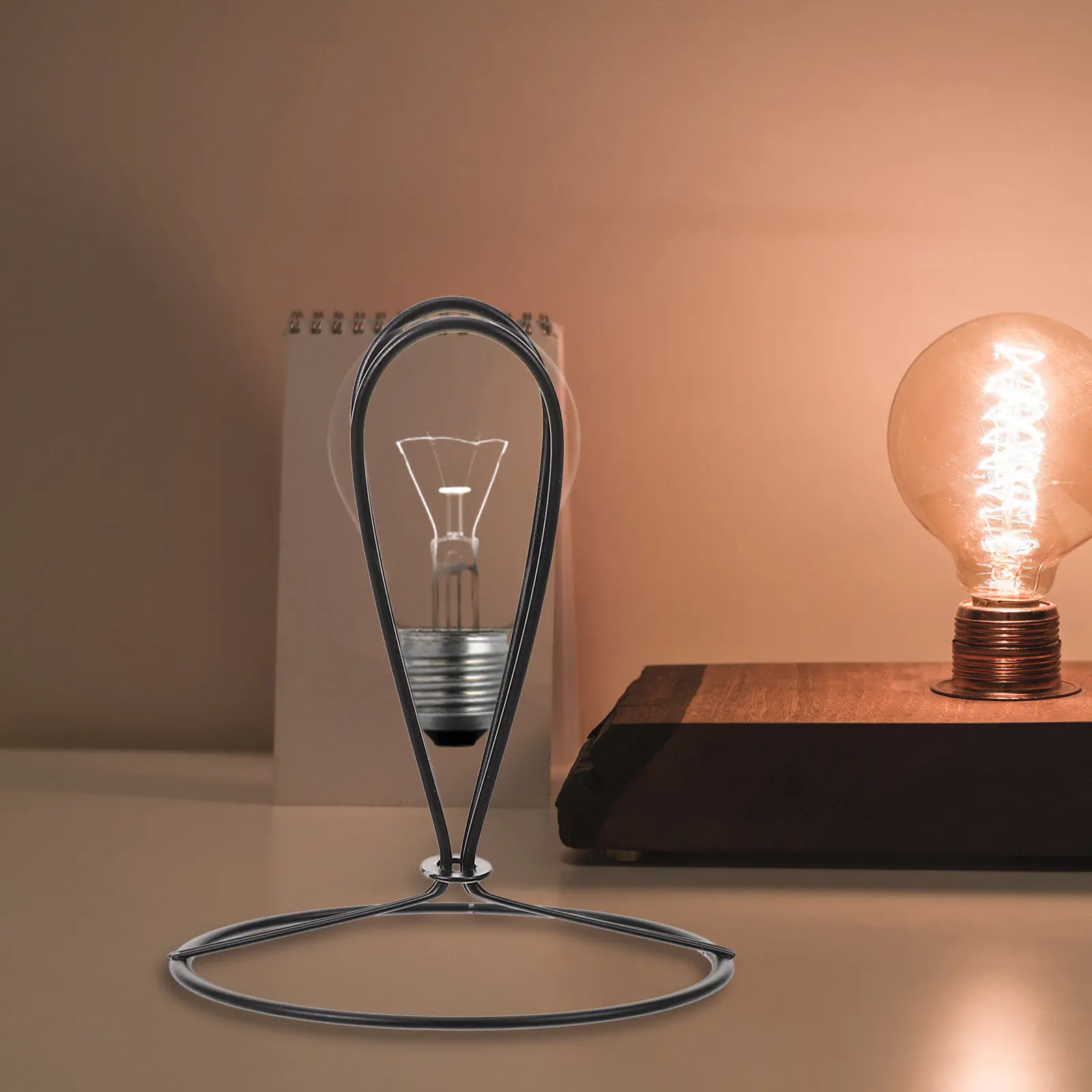 

Комплект из 3 круглых держателей для лампочек, зажимы для абажуров, адаптеры-клипсы для ламп, держатели-армы для настольных и напольных светильников в гостиную