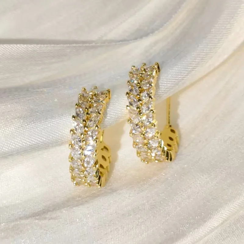 

925 Sterling Silver Geometric C-shaped Full Inlaid Zircon Leaves Elegant Light Luxury Unique and Cool Style Earrings