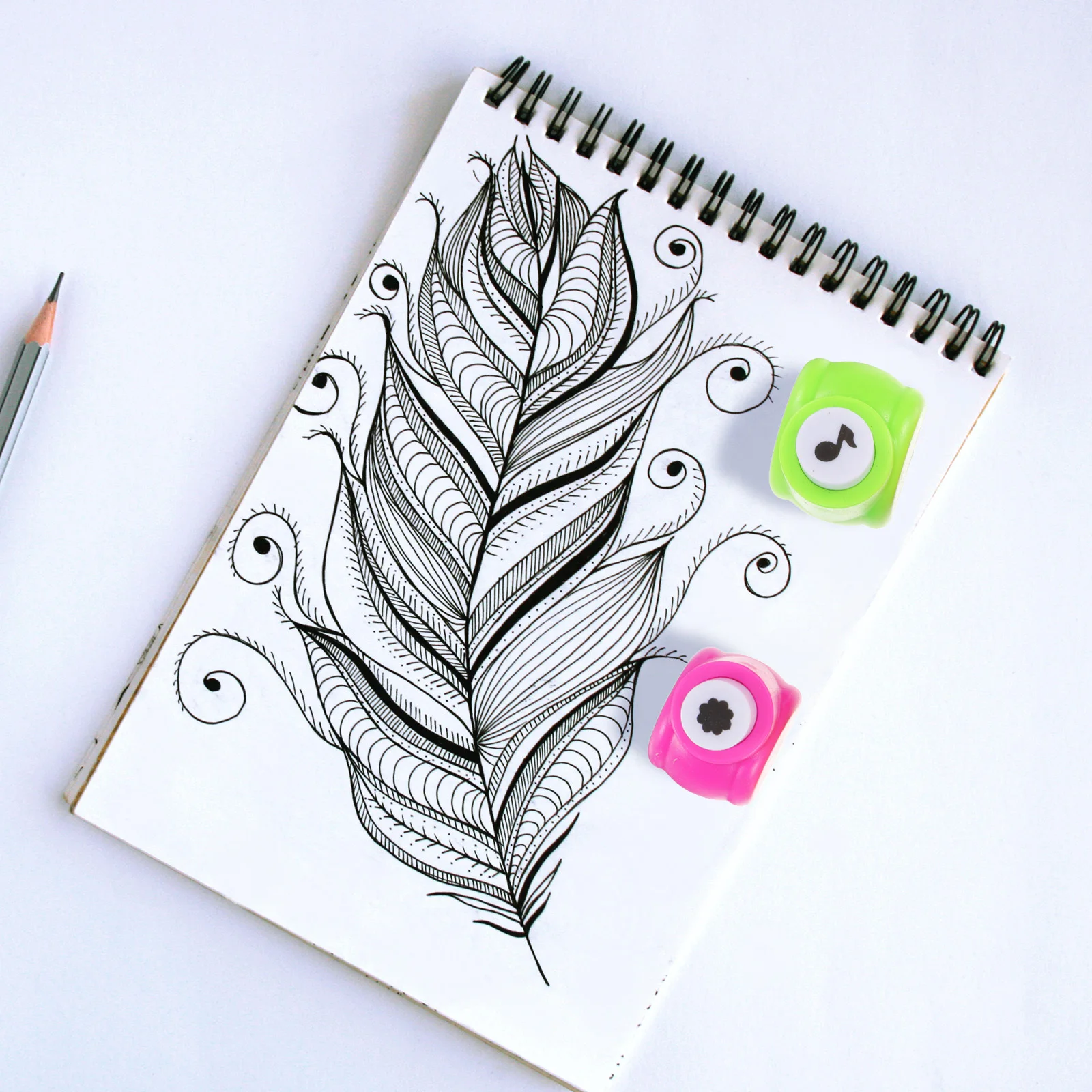 

8Pcs Paper Punch Set Shape Hole Puncher for Scrapbooking DIY Card Making Portable Craft Tool Craft Punches for Card Making