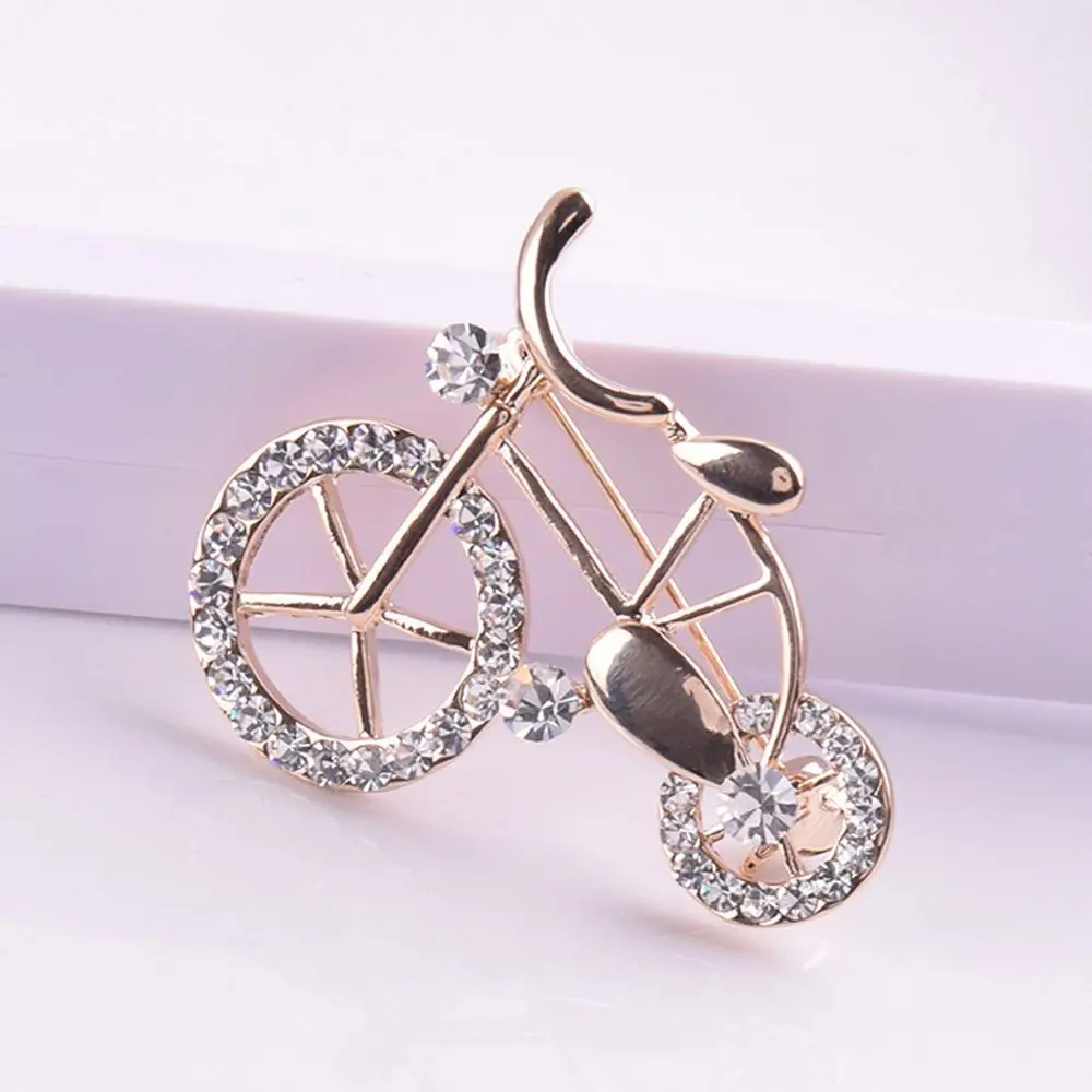 Hot Sale Elegance Gold Rhinestone Brooch Unisex Jewelry Gift Twinkle Brooch Pins