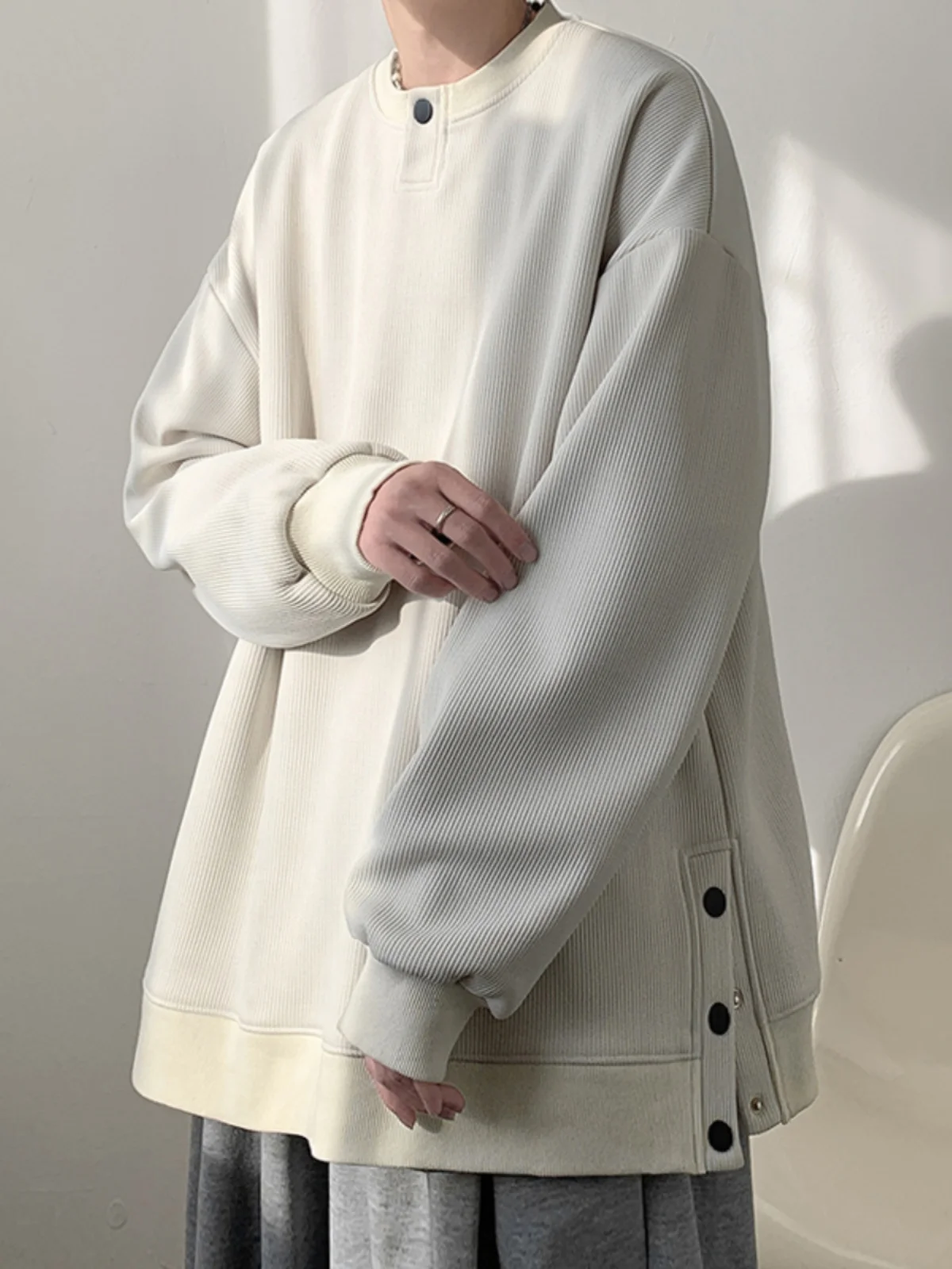 

Cleanfit Chinese Sle round Ne Sweatirt Men's Spring Heavy Du Buttoned Split Wer Outer Design Sensation Top
