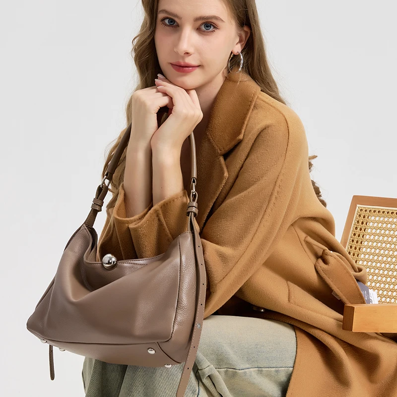 

New Women's Fashion Genuine Leather Handbag Female Large Capacity Commuter Crossbody Bags Ladies' Luxury Designer Shoulder Bag