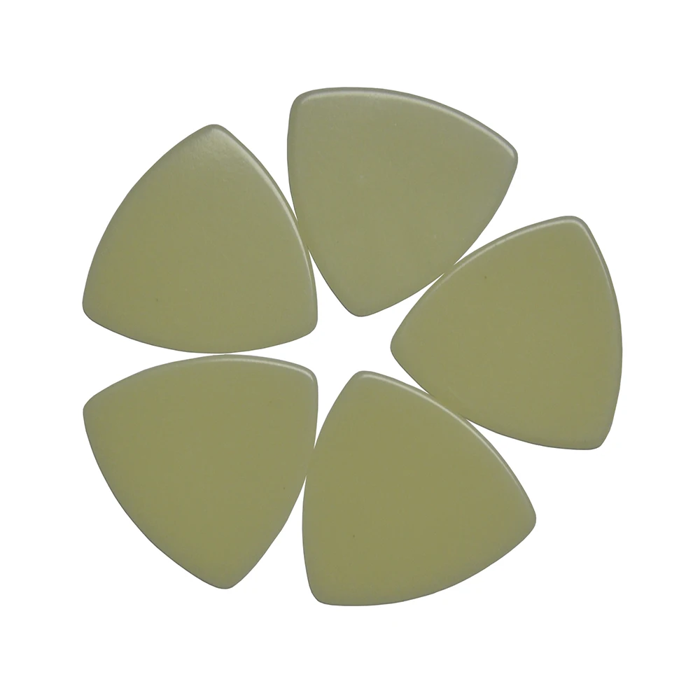 Lots of 50pcs Big Rounded Triangle Celluloid Guitar Picks Glow in the Dark 0.71mm 0.96mm