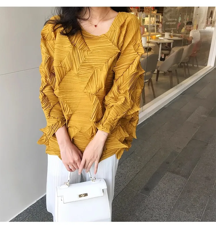 

Miyake Fold Elegant Diamond Pleated T-shirt 2025Summer Women Fashion Seven Points Sleeve Pullover Tops irregular Loose Clothing