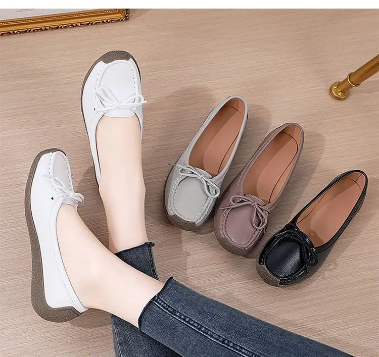 ‌Lightweight Soft Moccasins for Women - Leather Slip On Shoes with Rubber Sole Comfortable Indoor Outdoor All Seasons