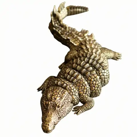 Brass Decorative Sculpture Reptile Crocodile Figurine Articulated Tail Desk Statue for Living Room Home Decoration