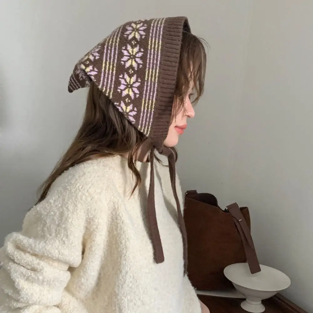 elegante-lenco-de-la-jacquard-estilo-y2k-com-padrao-de-flocos-de-neve-formato-triangular-para-usar-no-cabelo-ou-como-xale-com-estampa-fair-isle-turbante-feminino