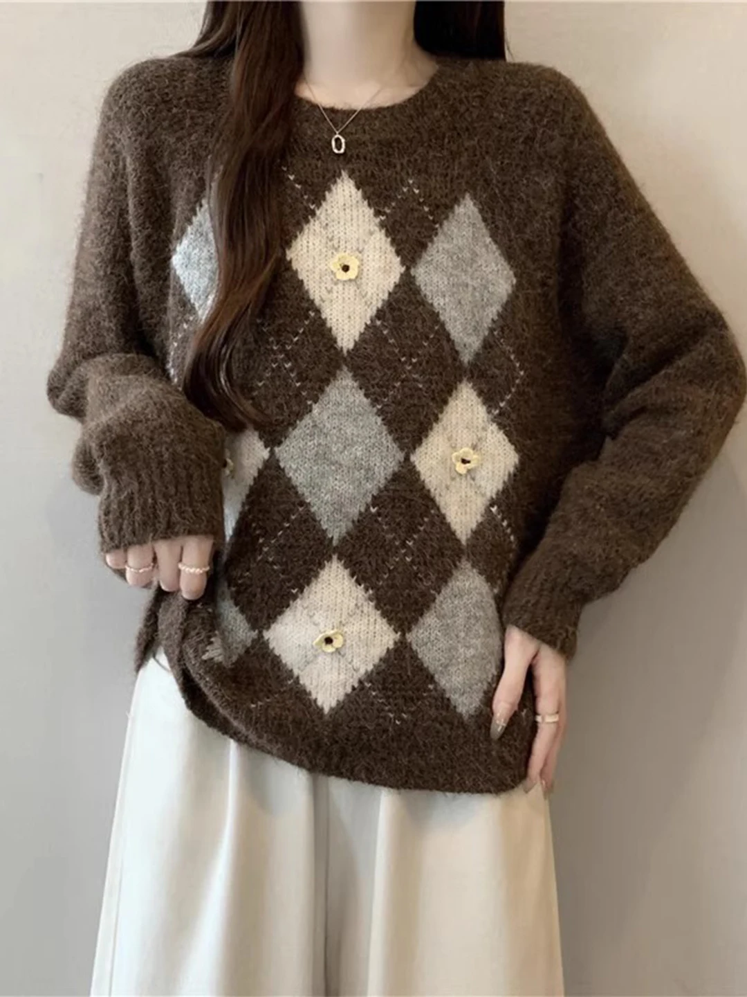 

Slimming Long Sve Sweater Women's Korean Sle Diamond id Lazy Sle Big Size Autumn Winter Thiened Soft round Ne Top