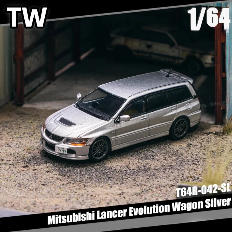 1:64 Lancer Evolution Wagon EVO Travel version, alloy die-cast miniature static car fashion play model, adult collection pieces.