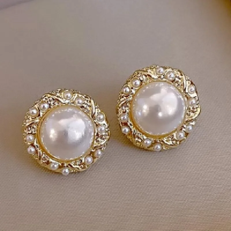 Baroque Imitation Pearl Stud Earrings Female Korean Exquisite Sweet Temperament Ear Jewelry Wholesale Girl Gift